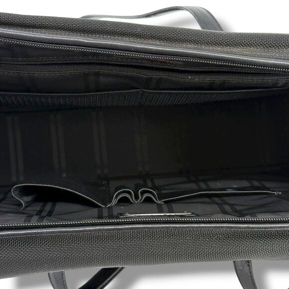 Tumi Alpha Briefcase Bag With Over The Shoulder Handels Solid Black 43010D3 - Picture 9 of 16